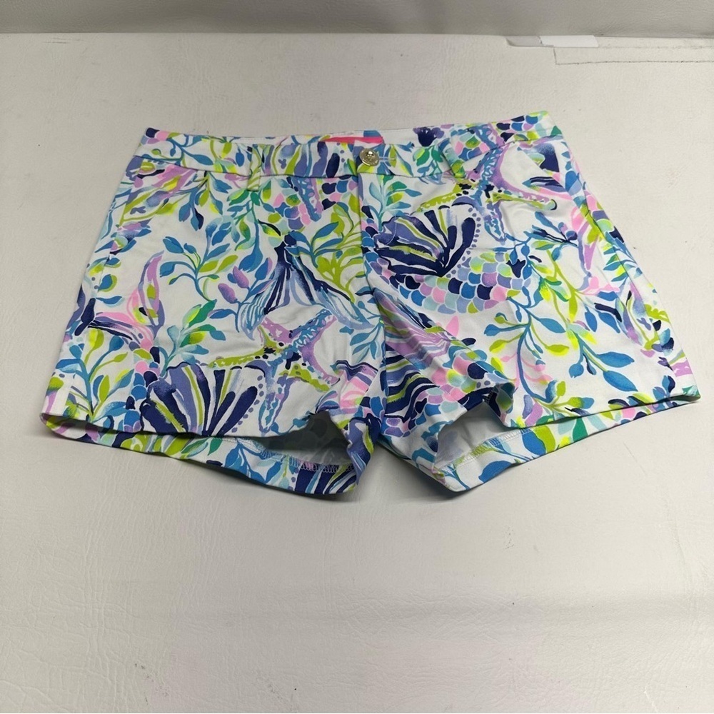 Lilly Pulitzer Callahan stretch Floral Print Women's Shorts size 4 NWT